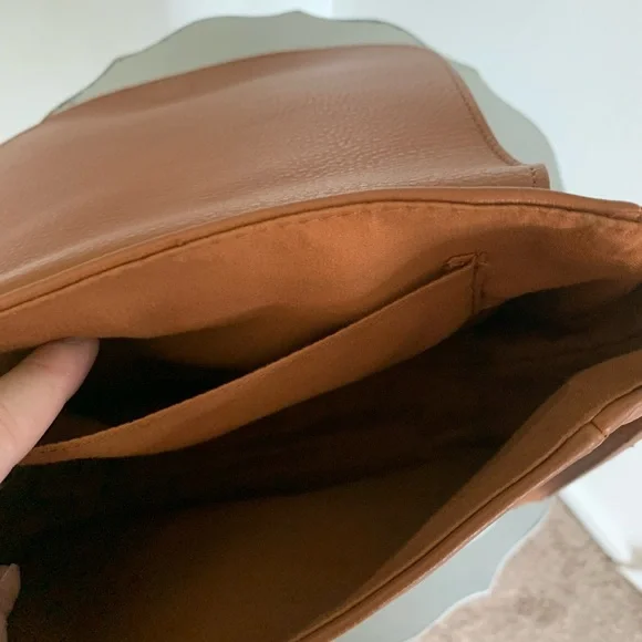 Old Navy Camel Saddlebag Crossbody Bag - Picture 6 of 8